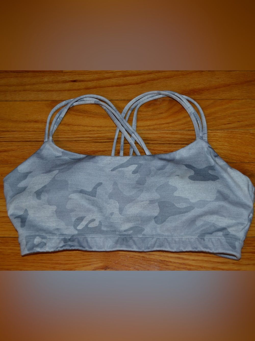 Set of two women’s GAP Fit Eclipse sports bras, size small - Picture 10 of 16